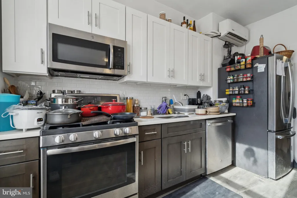 Additional image 40 of 125 W Susquehanna Avenue, Philadelphia, PA 19122