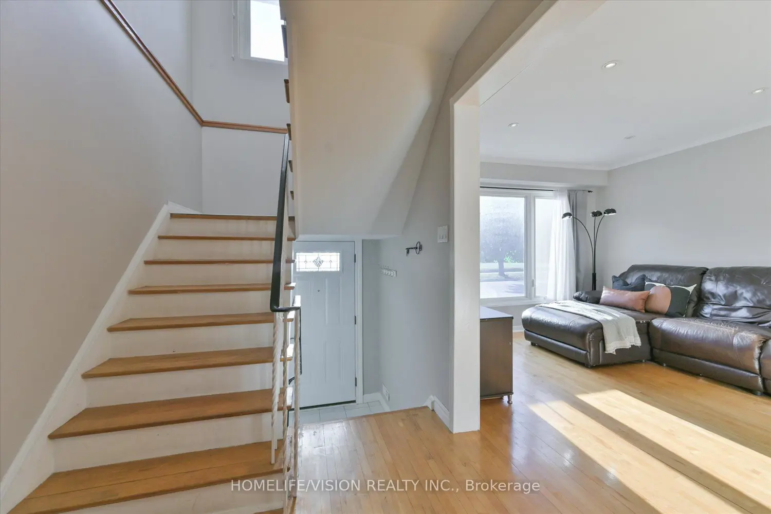 255 Cedar Avenue photo 4
