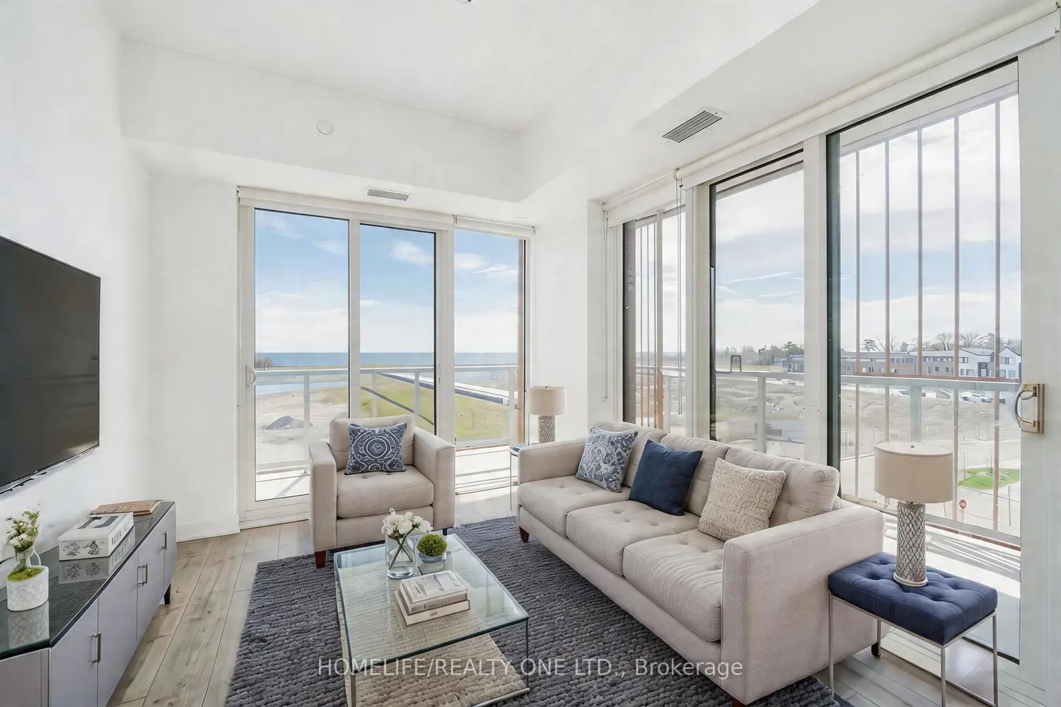 220 Missinnihe Way 421