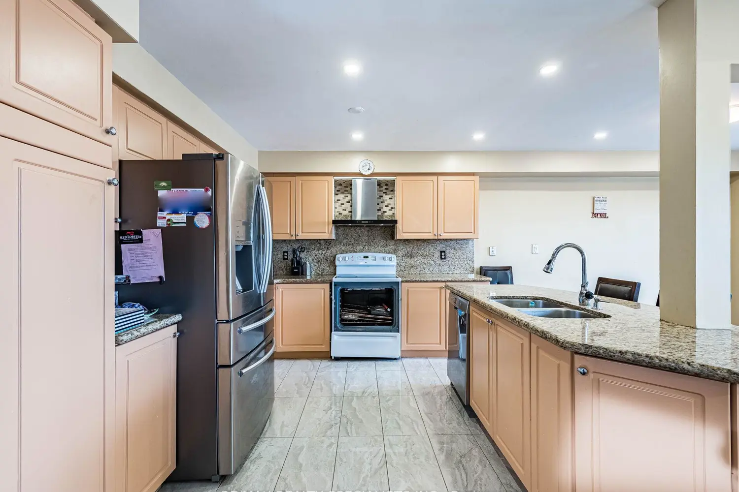 85 Forestgrove Circle photo 4
