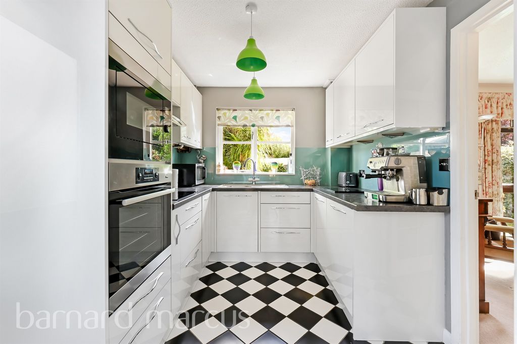 Additional image 4 of 2 bed detached house for saleFairfield Close, Ewell, Epsom KT19