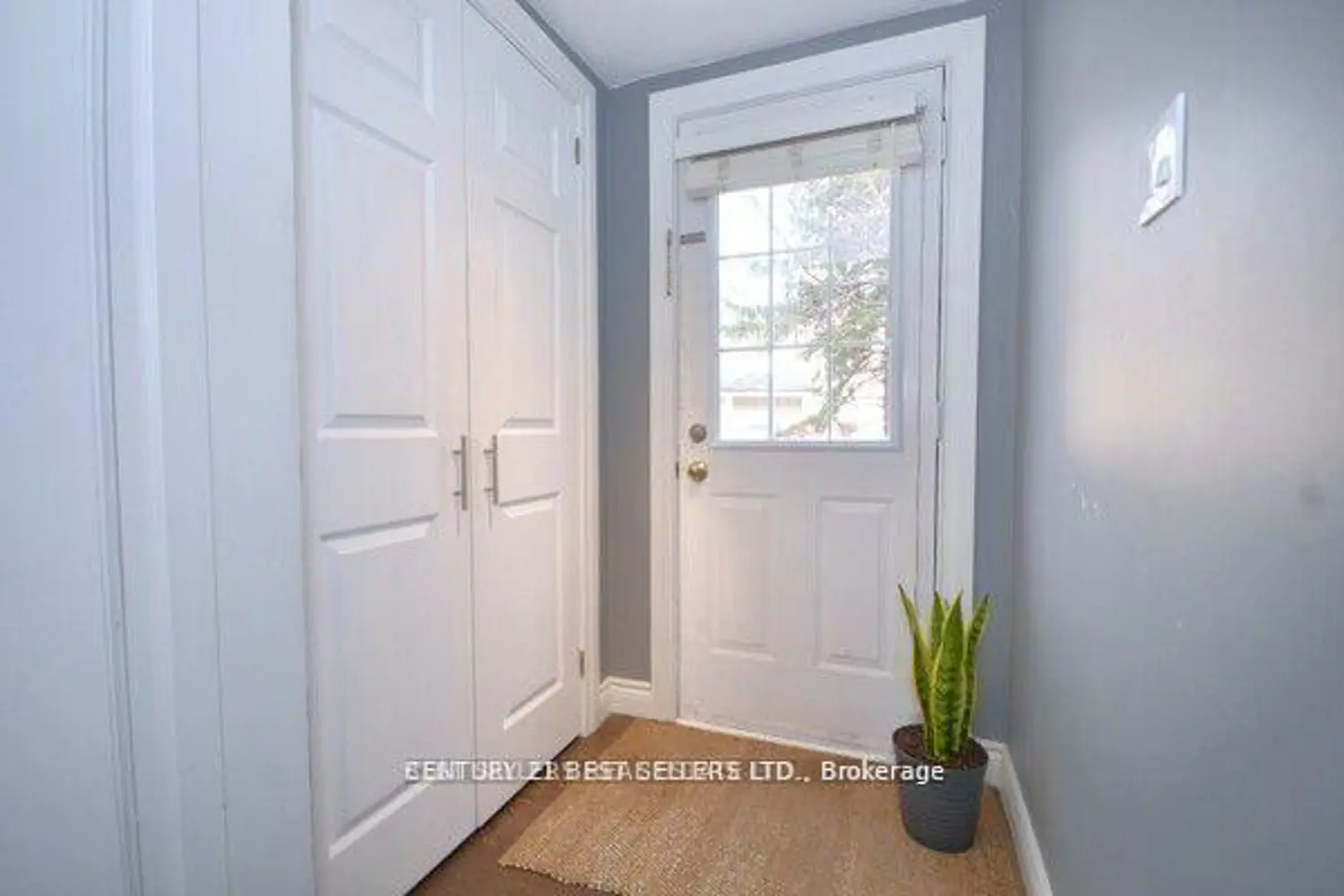 107 Bristol Road 100 photo 2