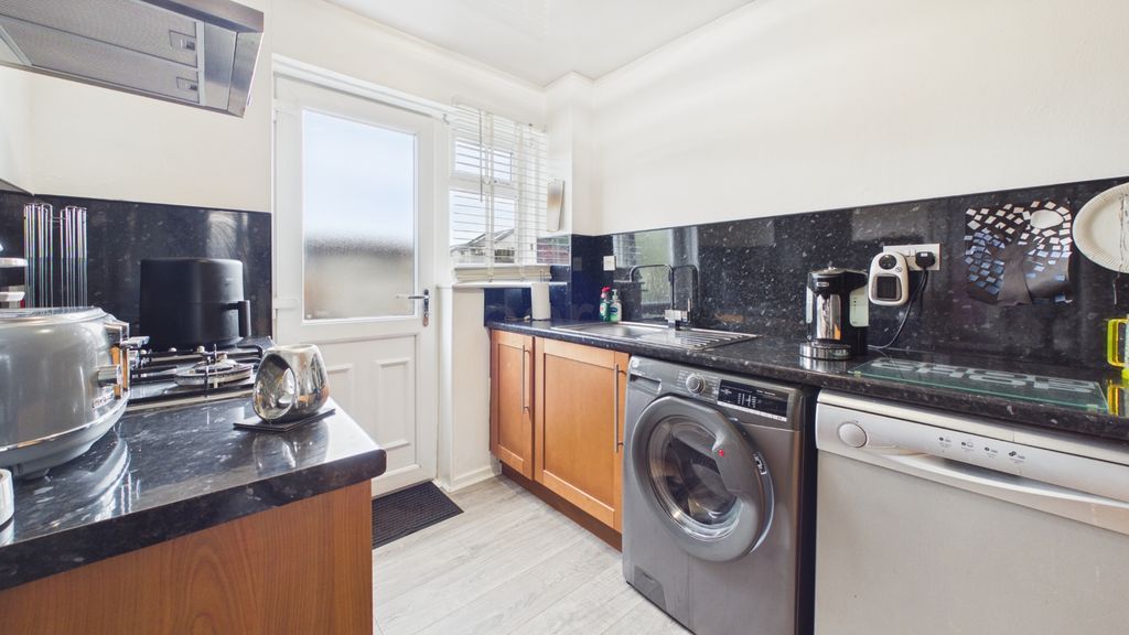Additional image 4 of 2 bed end terrace house for saleGateside Grove, Greenock PA16