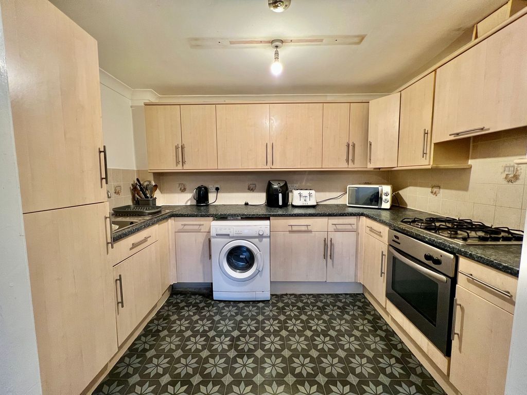 Additional image 3 of 2 bed flat for saleUniversity Court, Grantham NG31