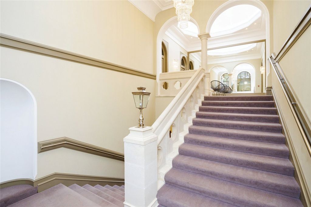 Additional image 14 of 2 bed flat for saleHastings Road, Hawkhurst, Cranbrook, Kent TN18