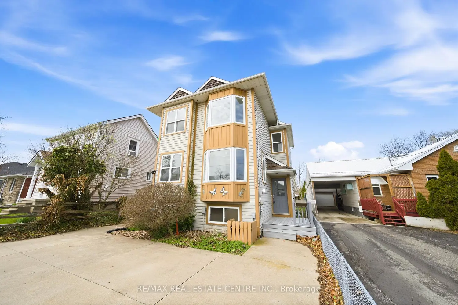 233B Vine Street photo 2