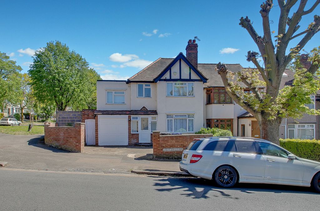4 bed end terrace house for saleMelville Avenue, Greenford UB6