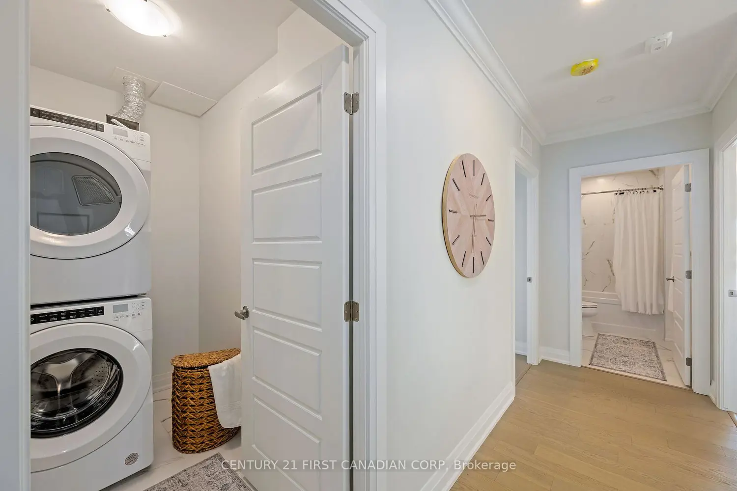 1560 Upper West Avenue 203
