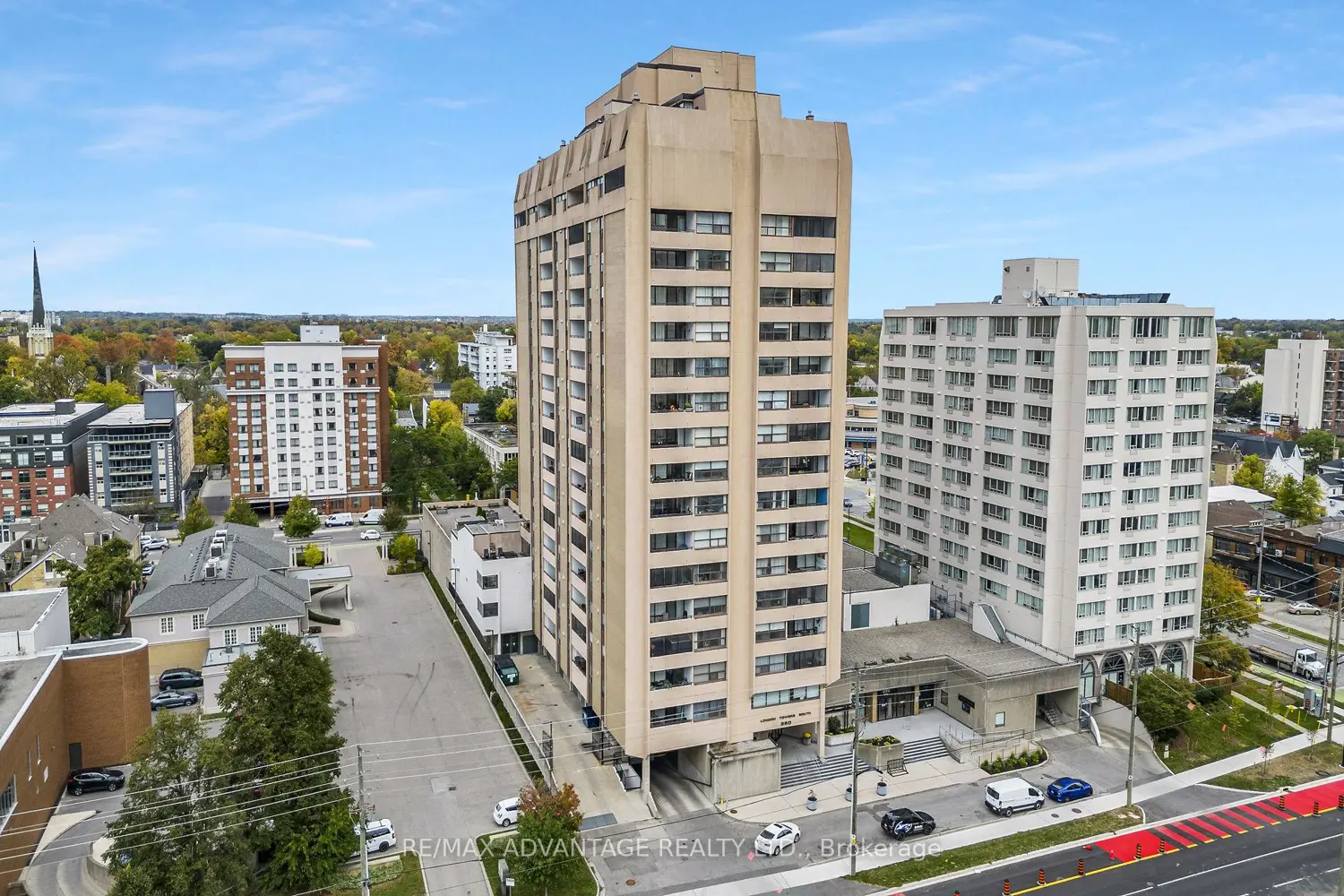380 King Street 305