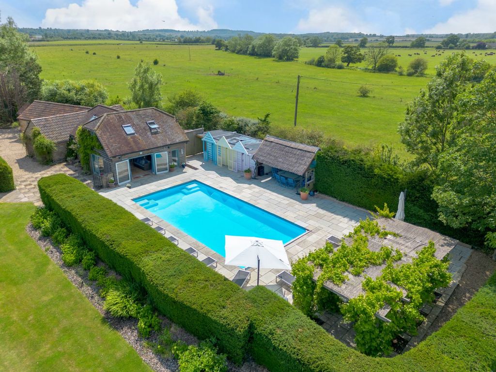 Additional image 8 of 6 bed detached house for saleThrupp, Faringdon, Oxfordshire SN7
