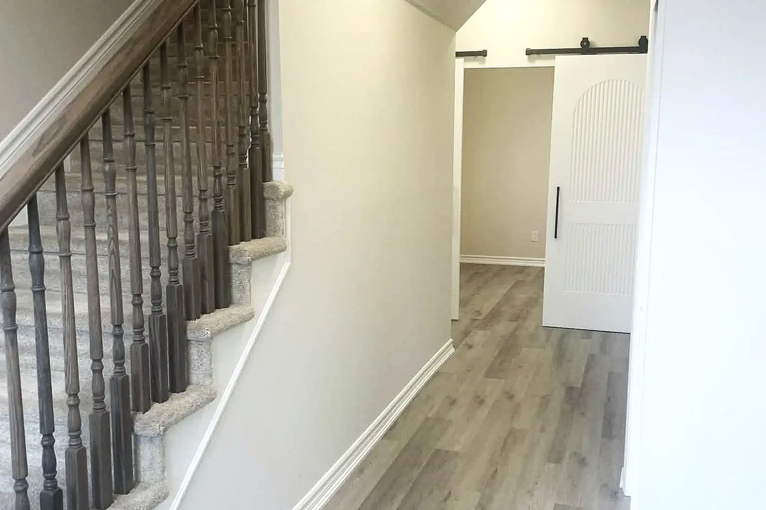 16 Caspian Row photo 4