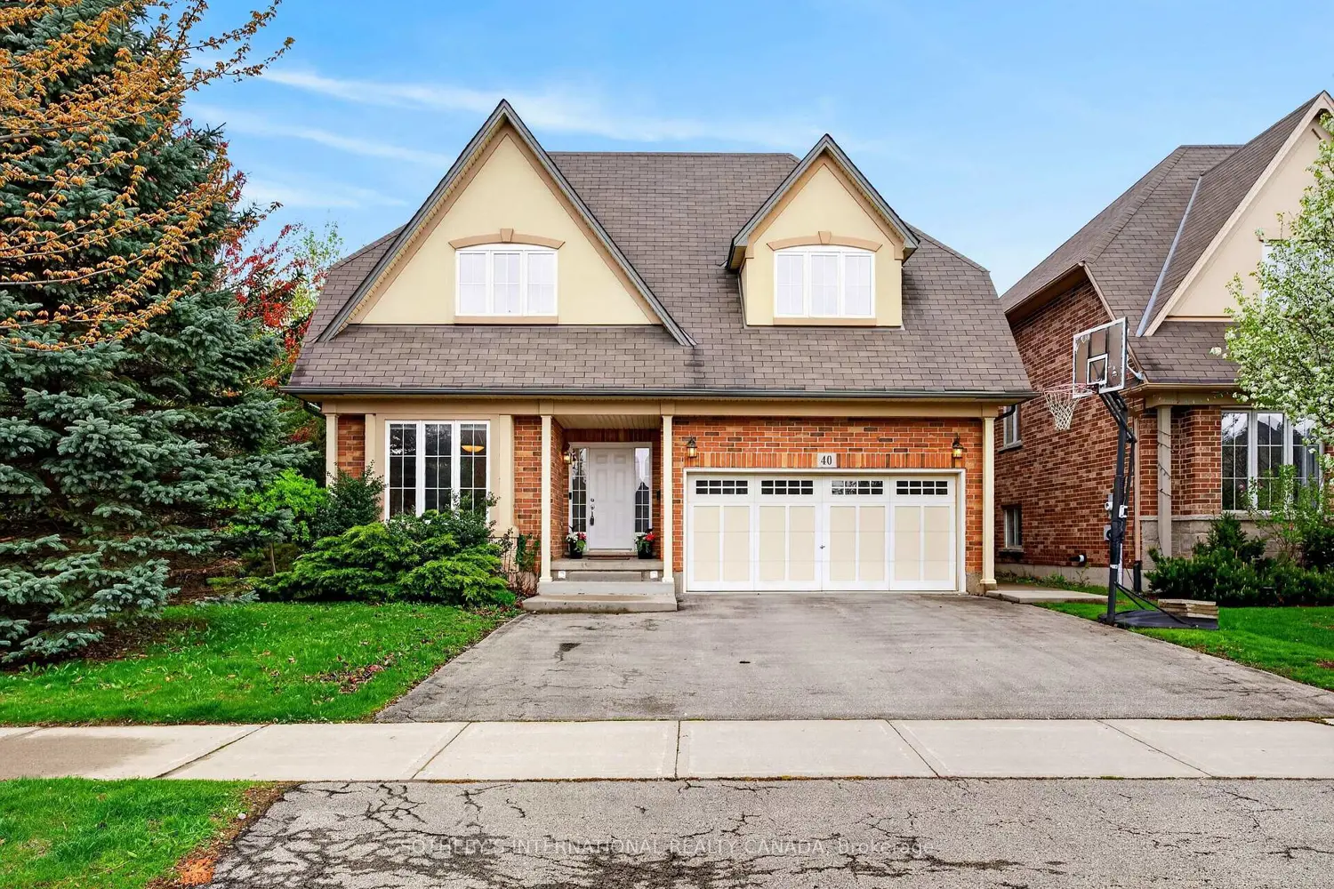 40 Maplevale Drive
