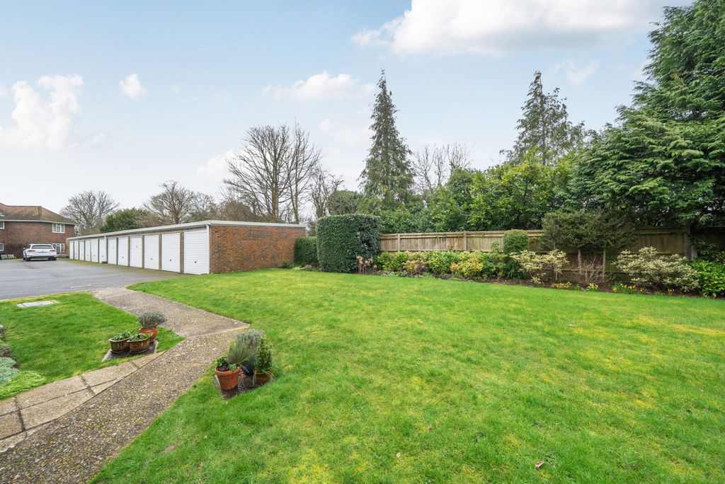 Additional image 16 of 3 bed maisonette for saleTrafalgar Court, Farnham GU9