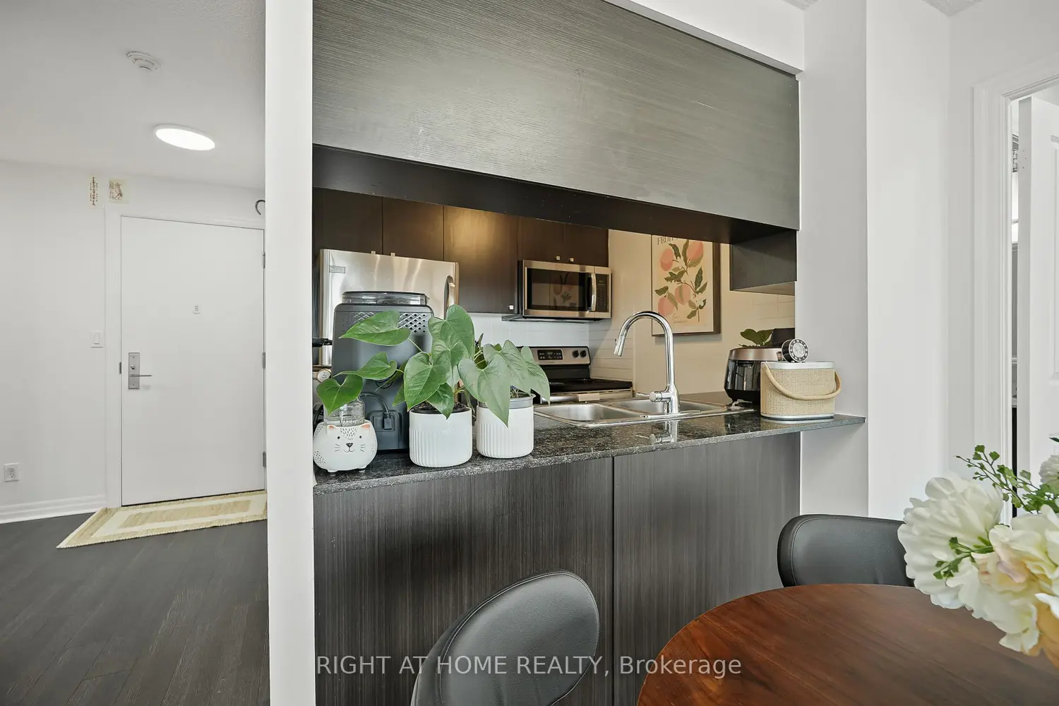 Additional image 8 of 2015 Sheppard Avenue 3802