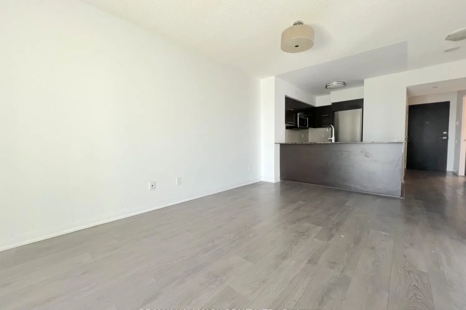 Additional image 3 of 5162 Yonge Street 607