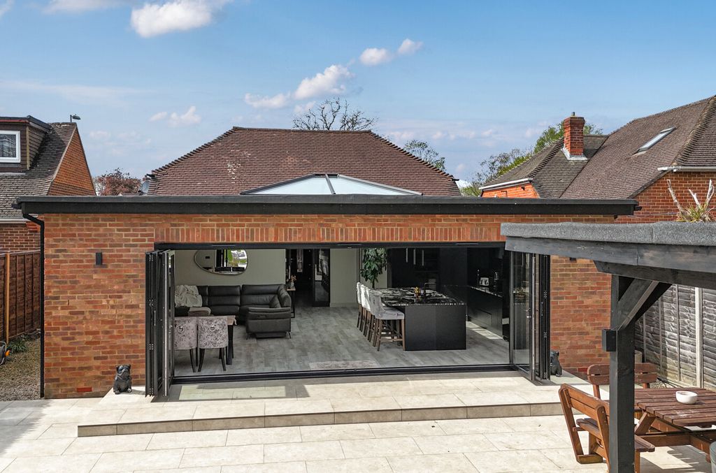 Additional image 19 of 3 bed bungalow for saleFernhill Road, Farnborough, Hampshire GU14