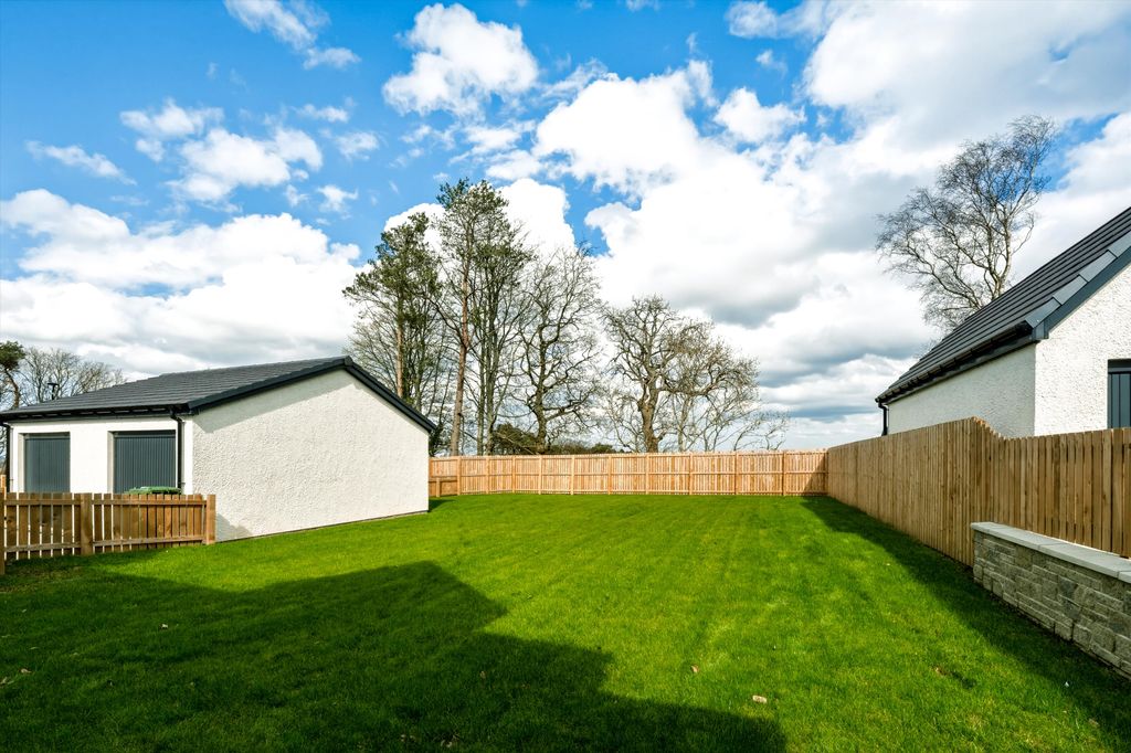Additional image 4 of 4 bed detached house for saleThe Village, Roslynlee, Edinburgh EH25