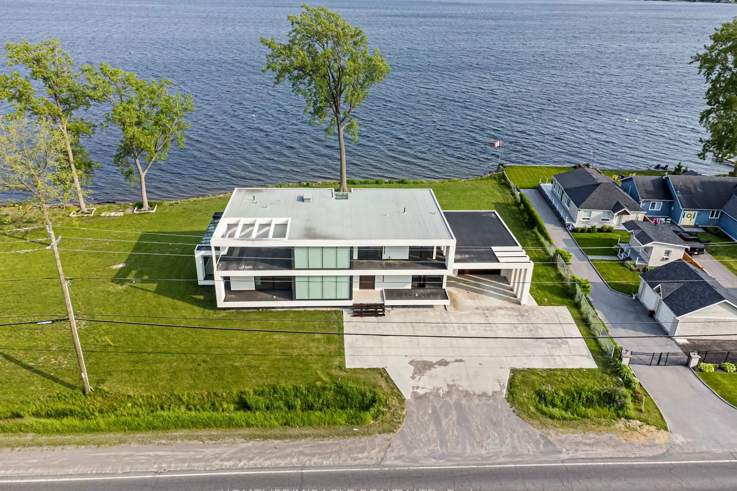 1722 Old Highway 2