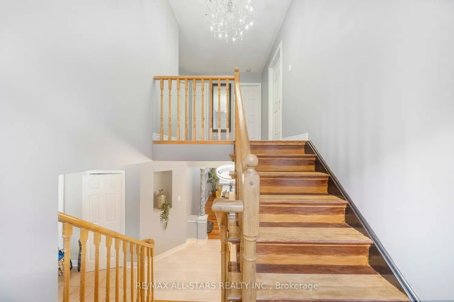 18 Reddenhurst Crescent photo 5