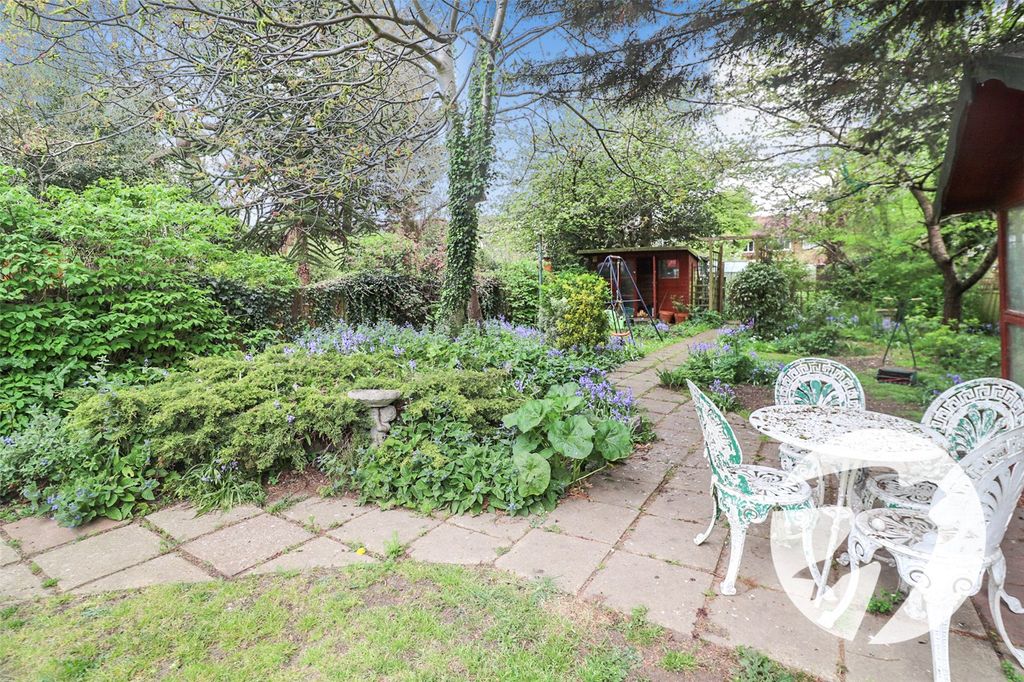Additional image 21 of 4 bed semi-detached house for salePark Crescent, Northumberland Heath, Erith DA8