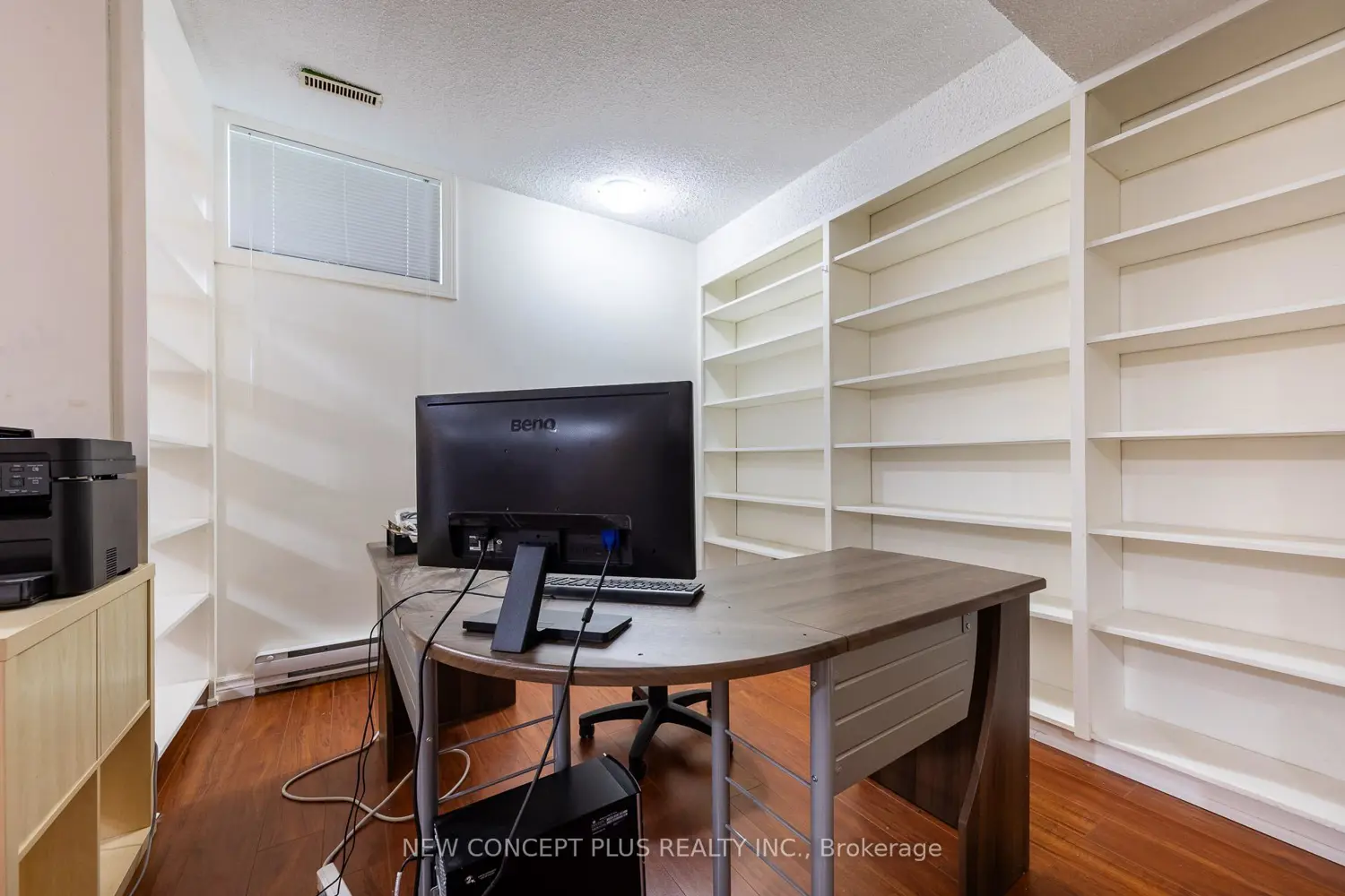 Additional image 16 of 92 Charlton Boulevard
