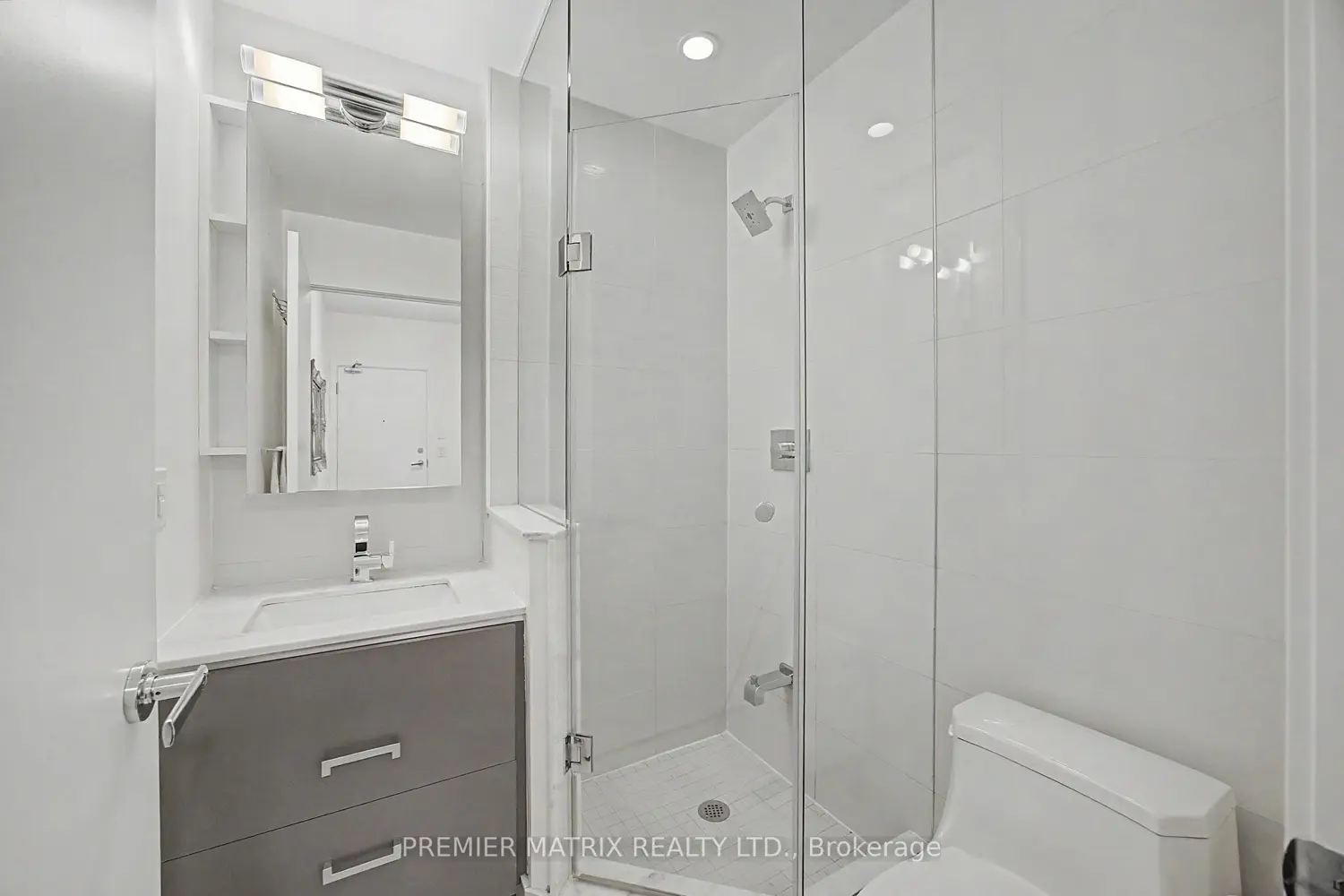 Additional image 2 of 1830 Bloor Street 930