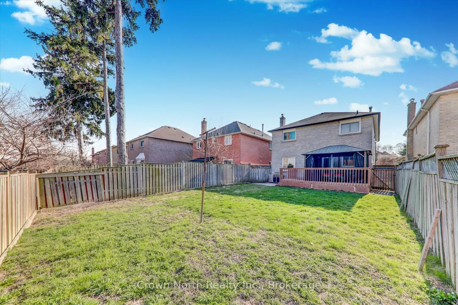 Additional image 20 of 17 Plumrose Boulevard