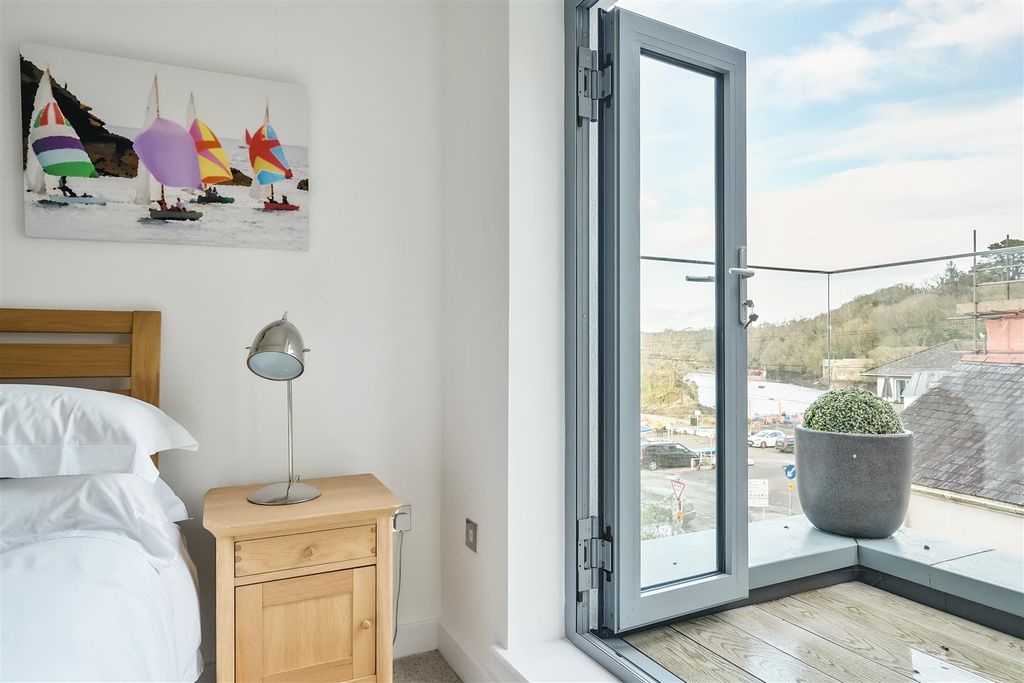 Additional image 11 of 3 bed flat for saleStation Road, Fowey PL23