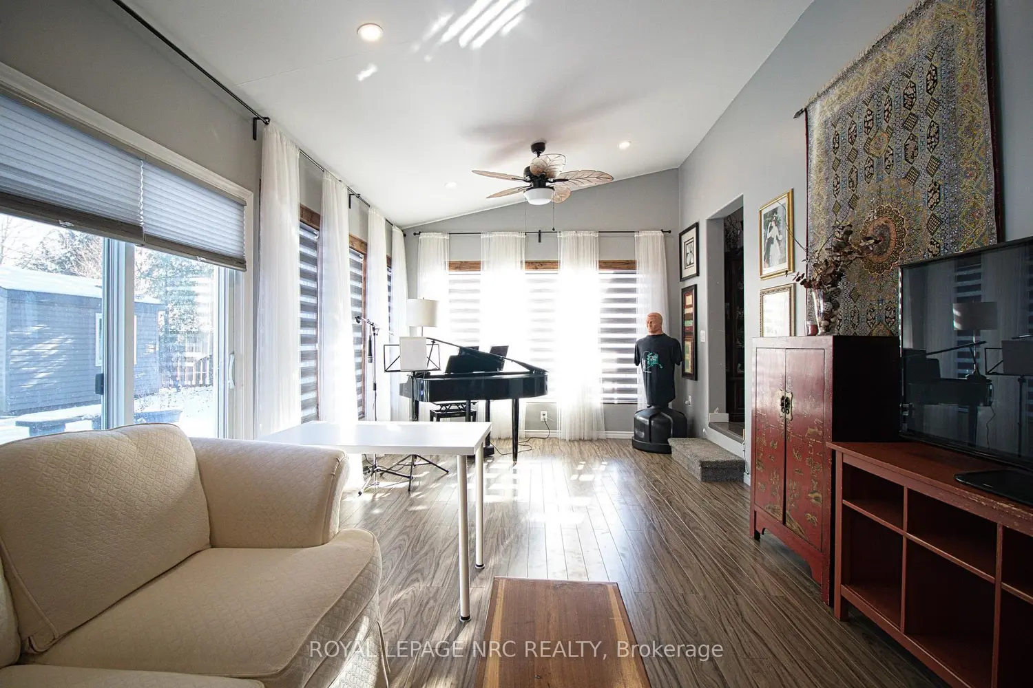46 Lisgar Street photo 2