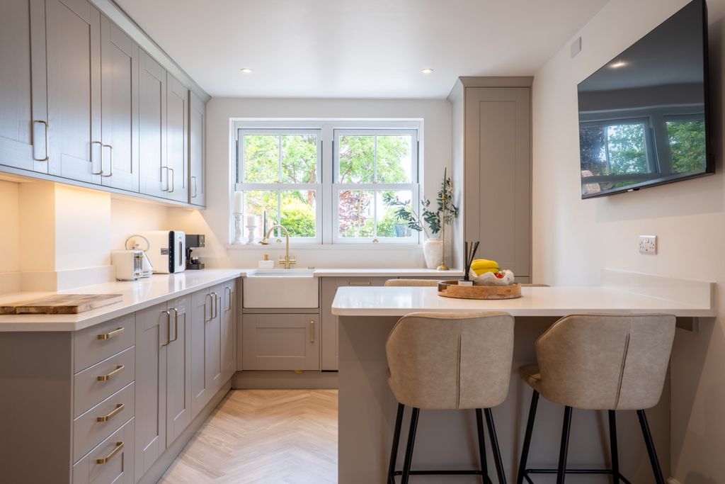 Additional image 3 of 4 bed semi-detached house for saleWhitehill Road, Gravesend DA12