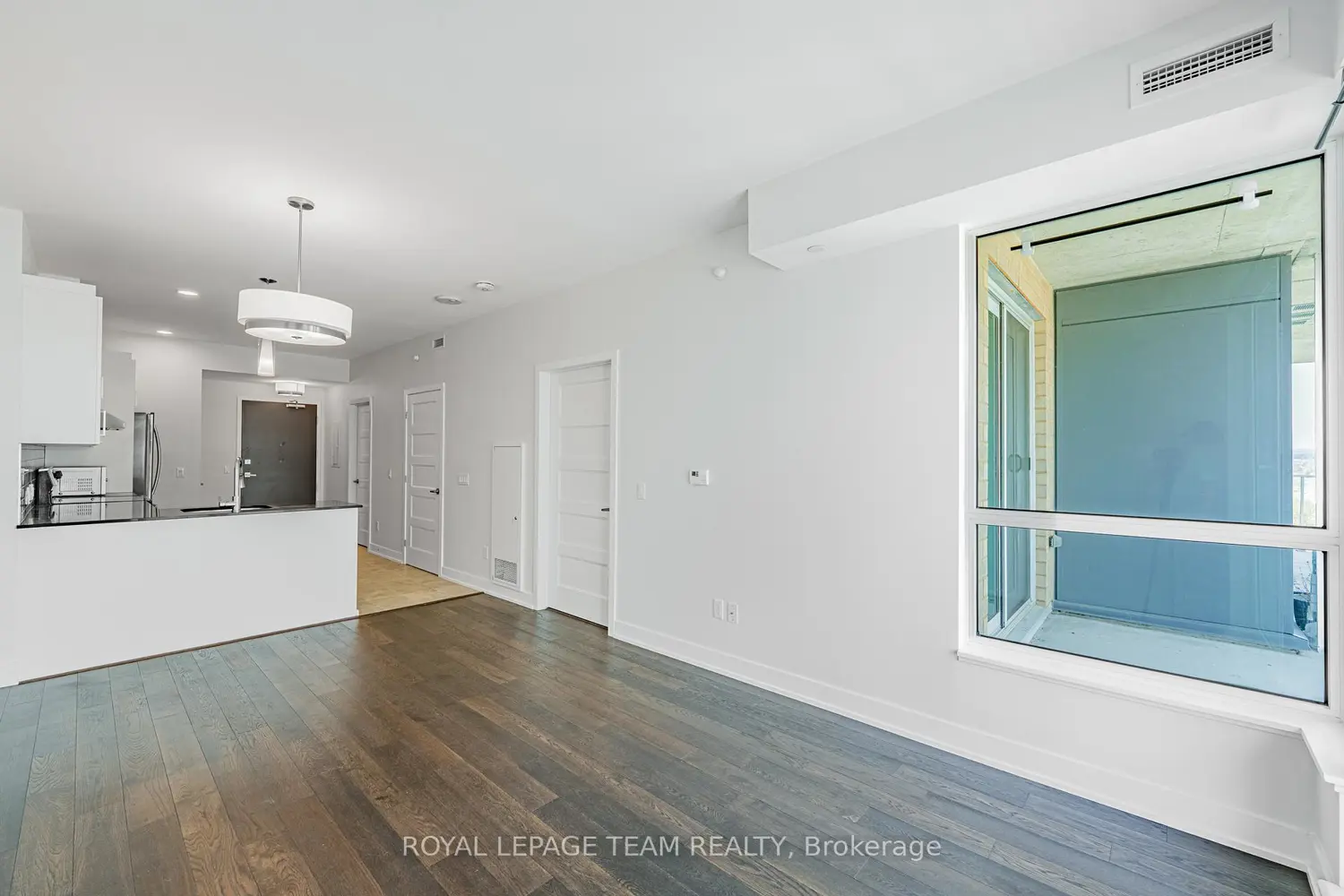 200 Inlet Private 1106 photo 2