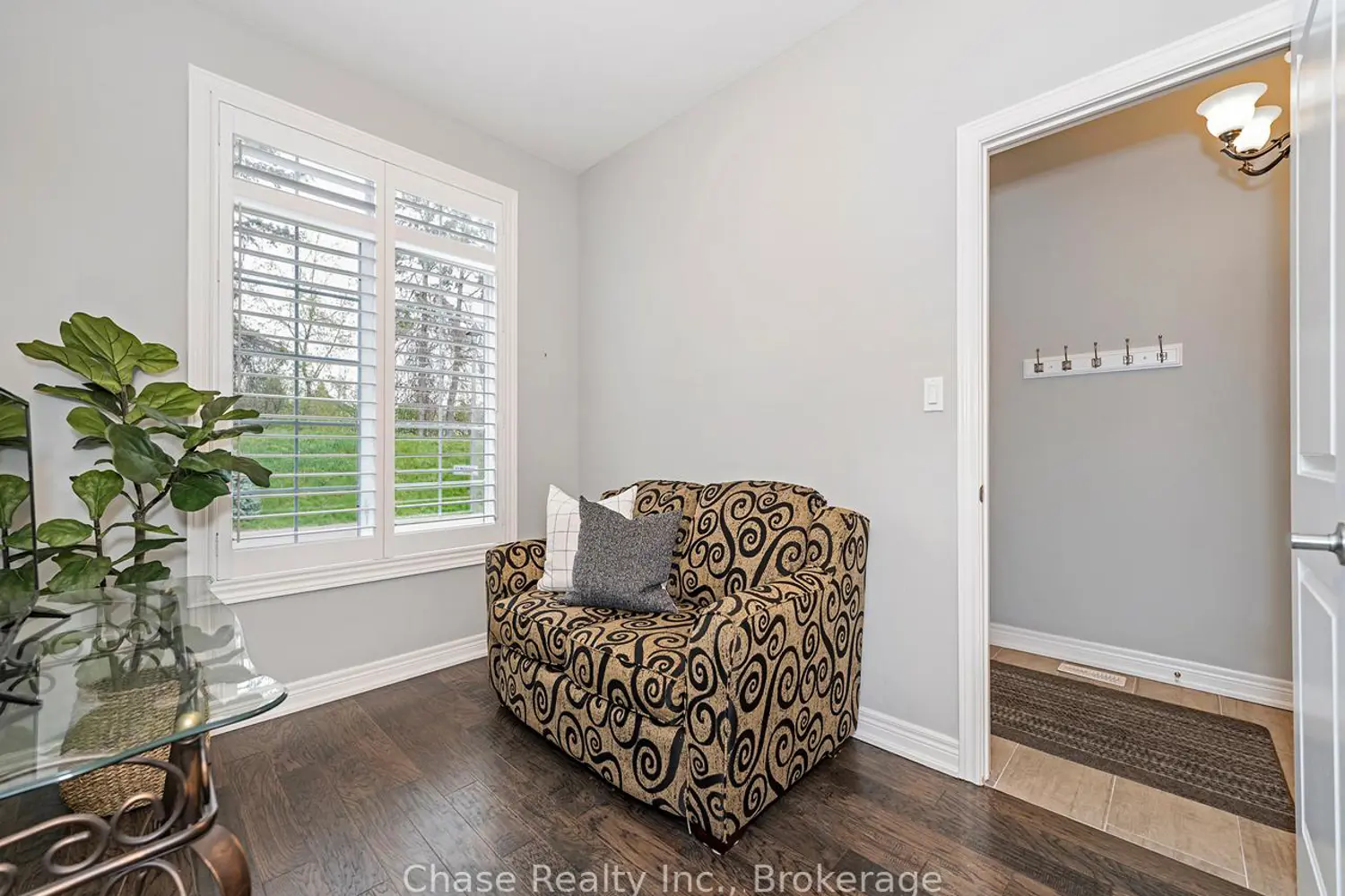 41 Garden Avenue 18 photo 2