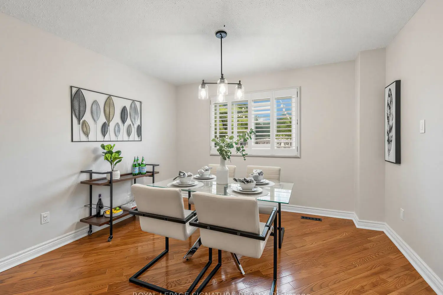 16 Ventris Drive photo 4