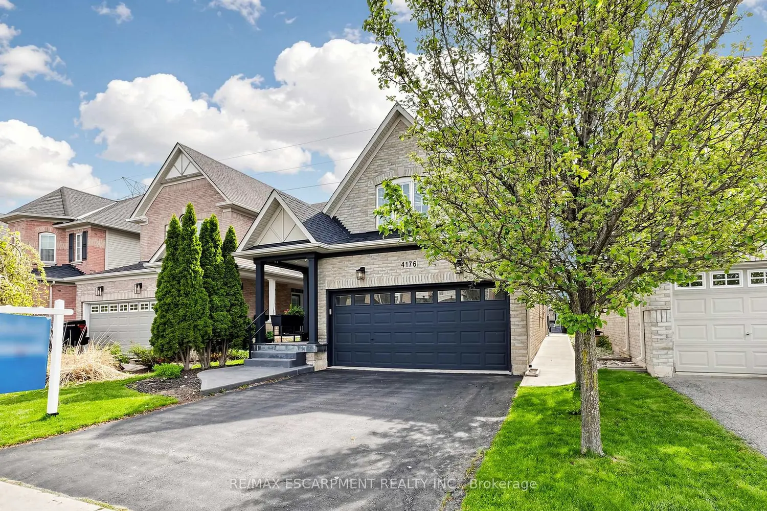 4176 Saunders Crescent