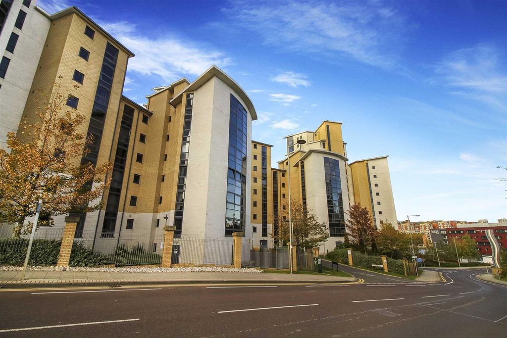 2 bed flat for saleBaltic Quay, Mill Road, Gateshead NE8