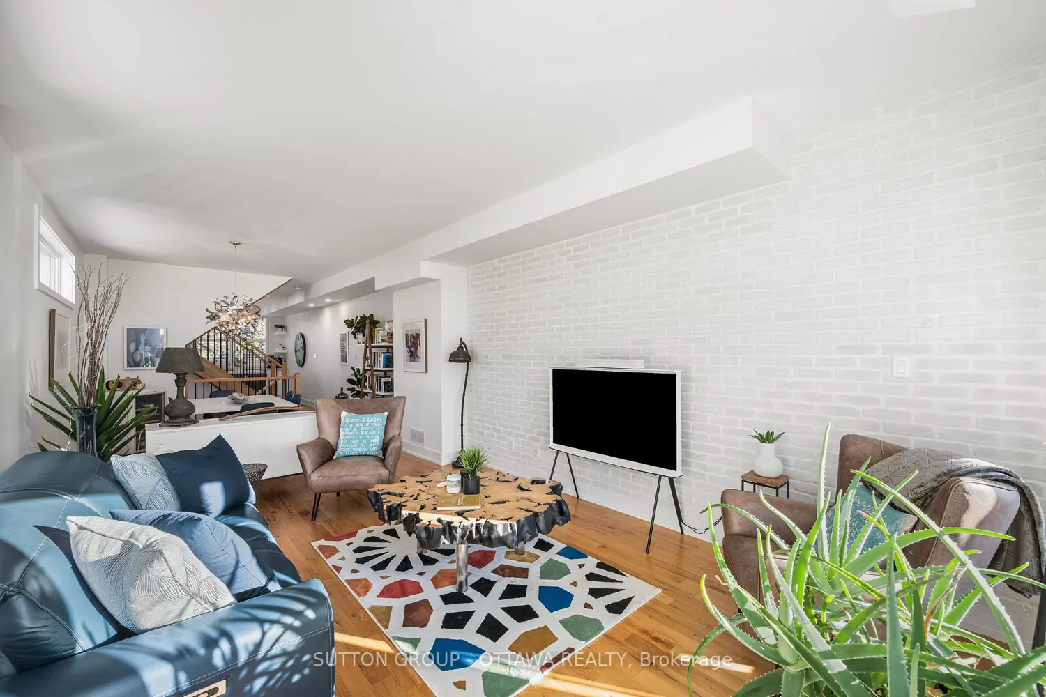 1127 North River Road photo 5