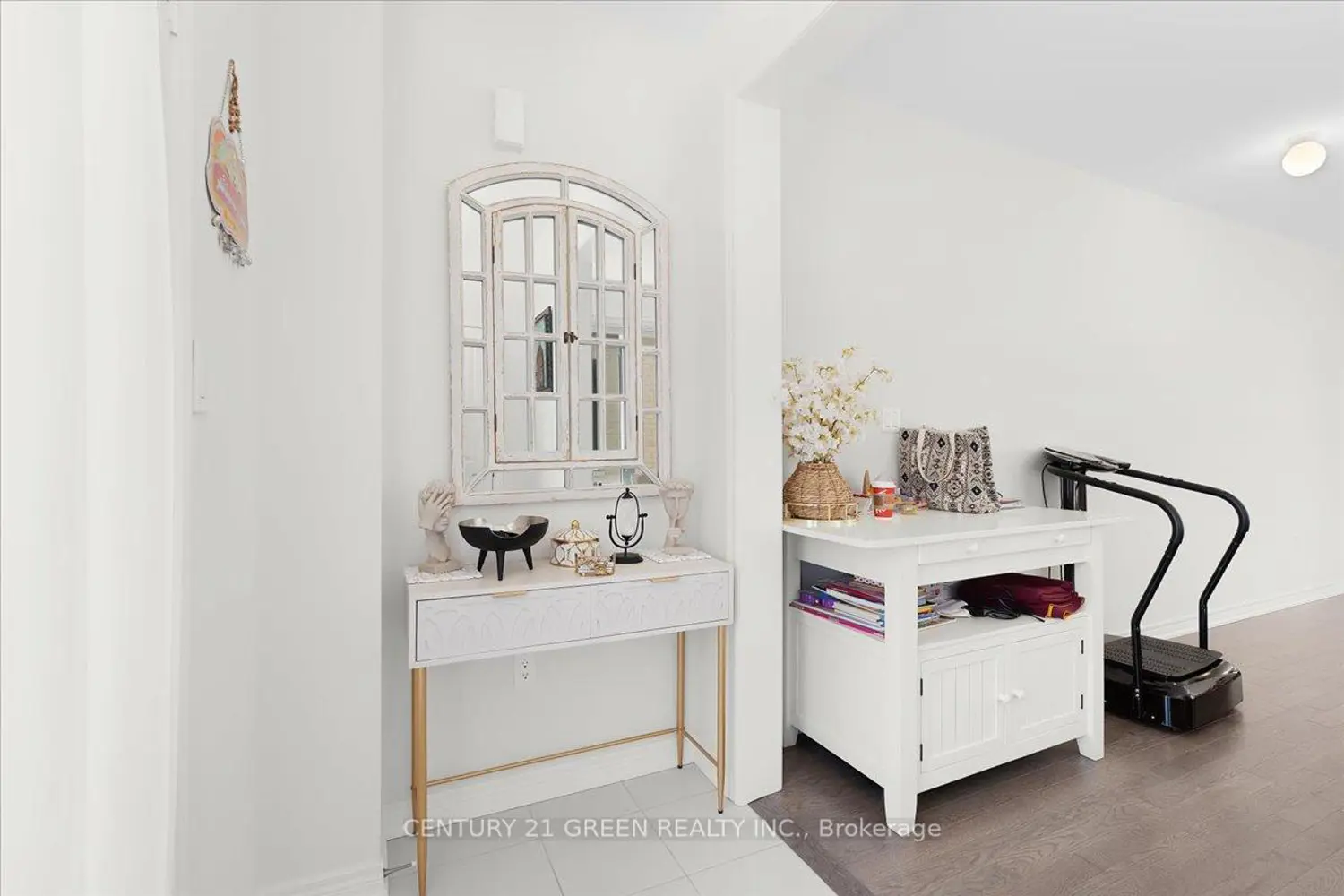 384 Kennedy Circle photo 4