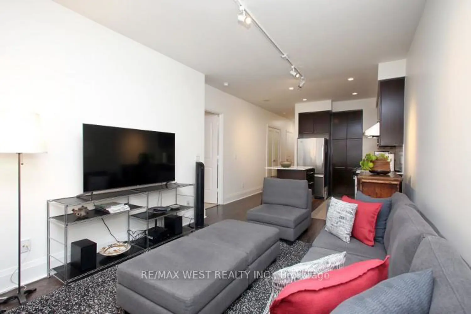 Additional image 4 of 100 Harrison Garden Boulevard 312