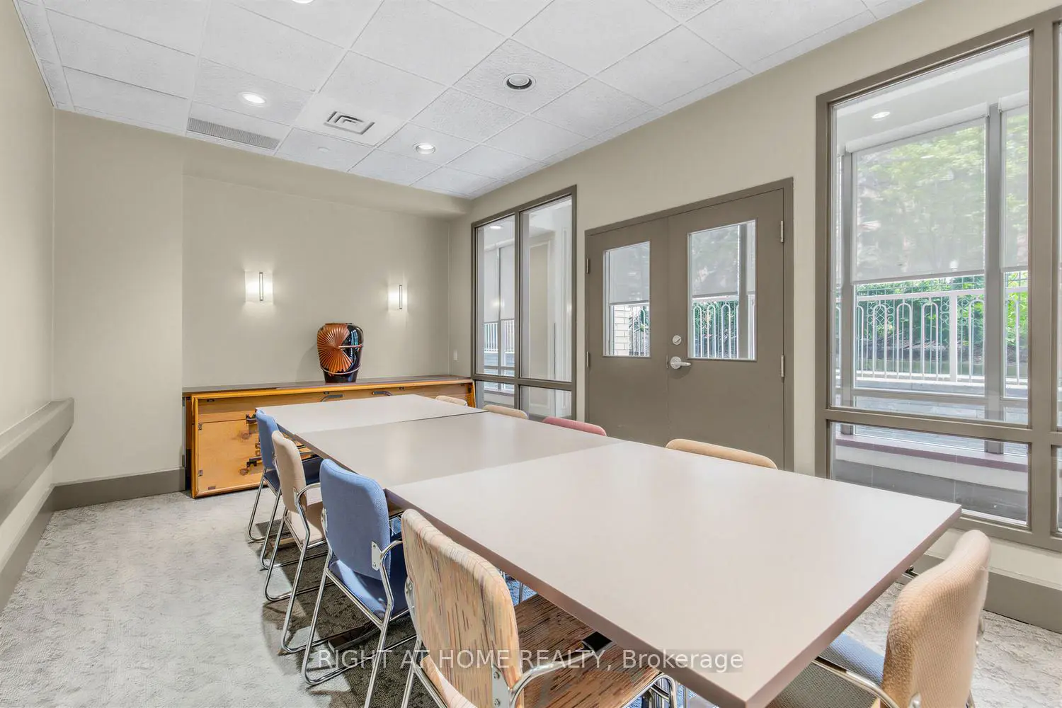 Additional image 17 of 284 Bloor Street 804