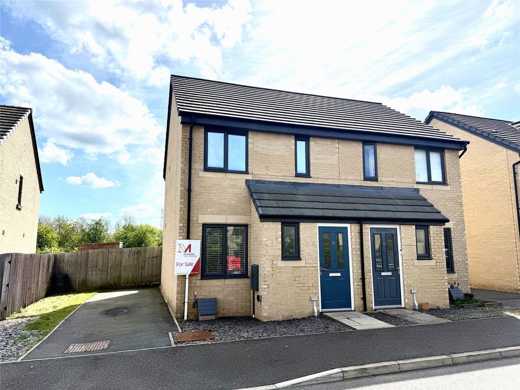 2 bed semi-detached house for saleBlackberry Road, Frome, Somerset BA11