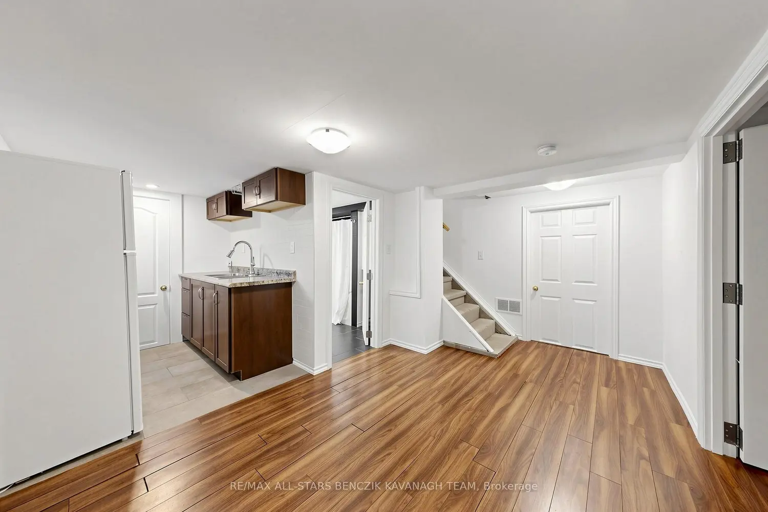 Additional image 5 of 522 Sheppard Avenue