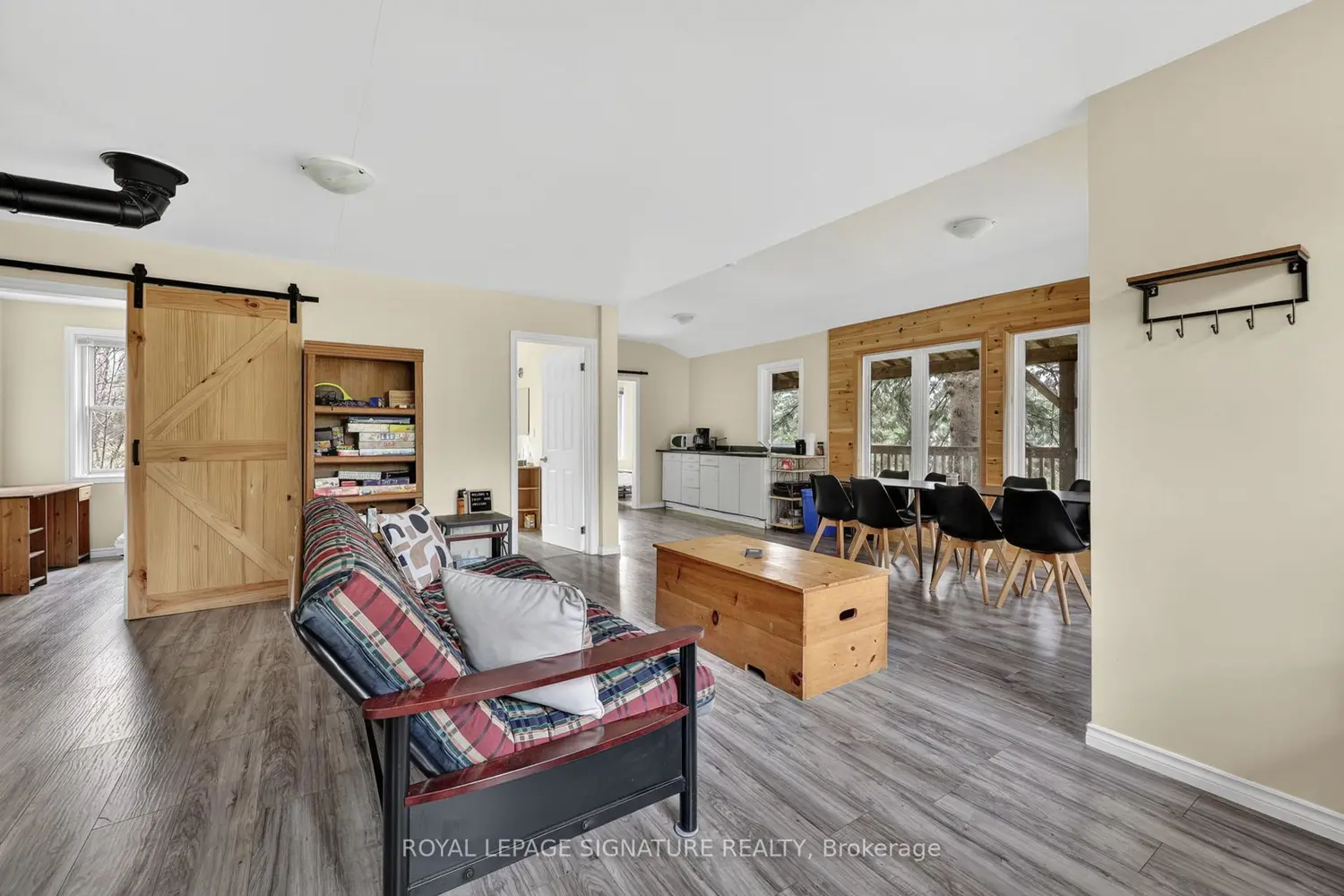 1223 Long Lake Road photo 3