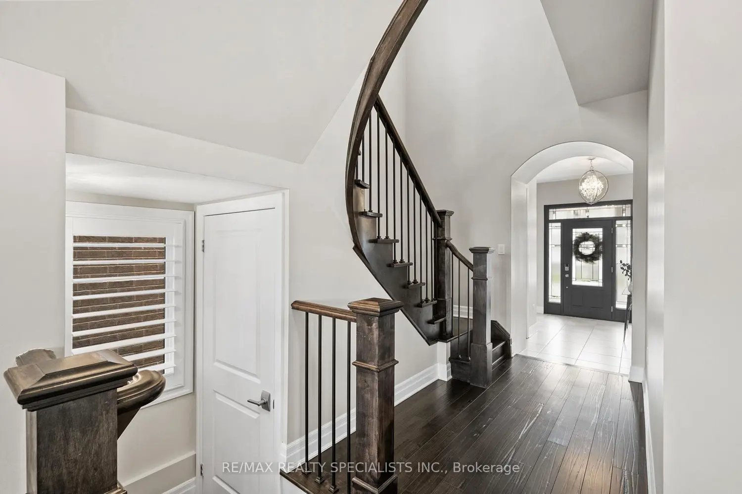1406 Orr Terrace photo 2