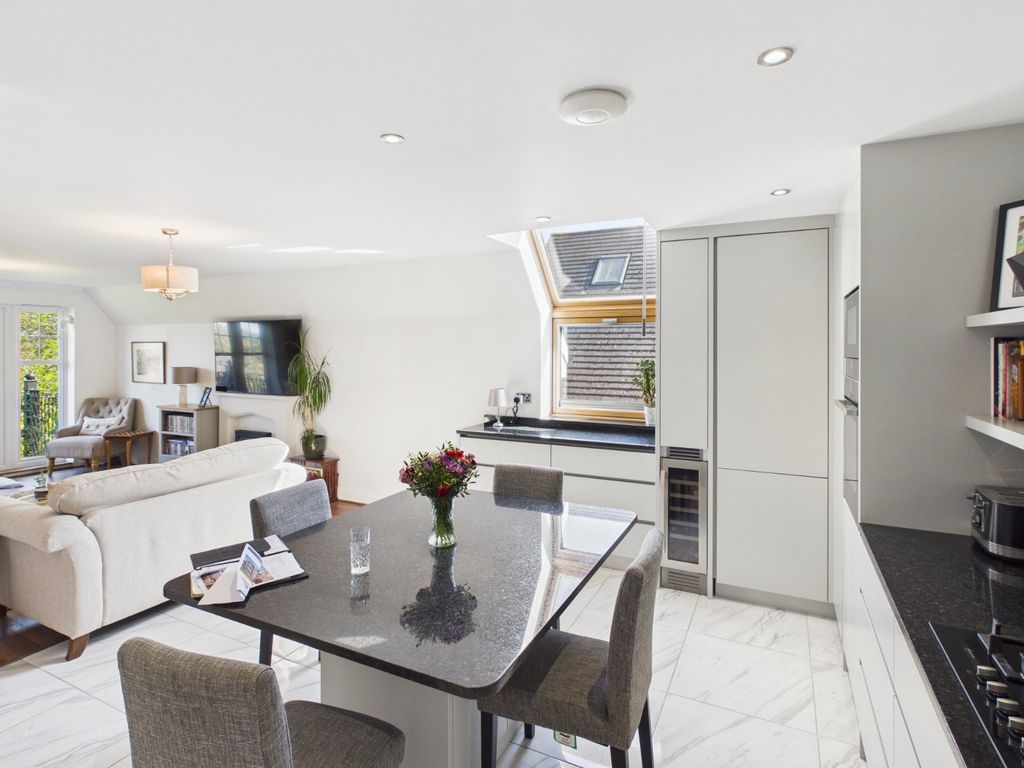 Additional image 15 of 2 bed flat for salePackhorse Road, Gerrards Cross, Buckinghamshire SL9