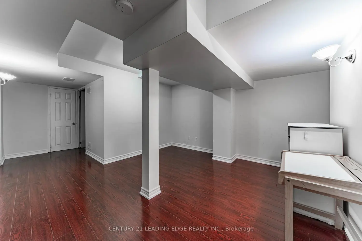 Additional image 17 of 146 Roxbury Street