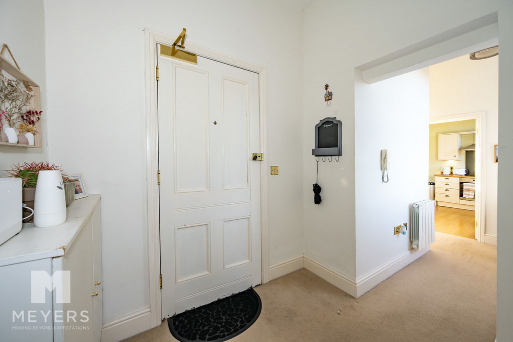 Additional image 7 of 1 bed flat for saleBartons Road, Fordingbridge SP6