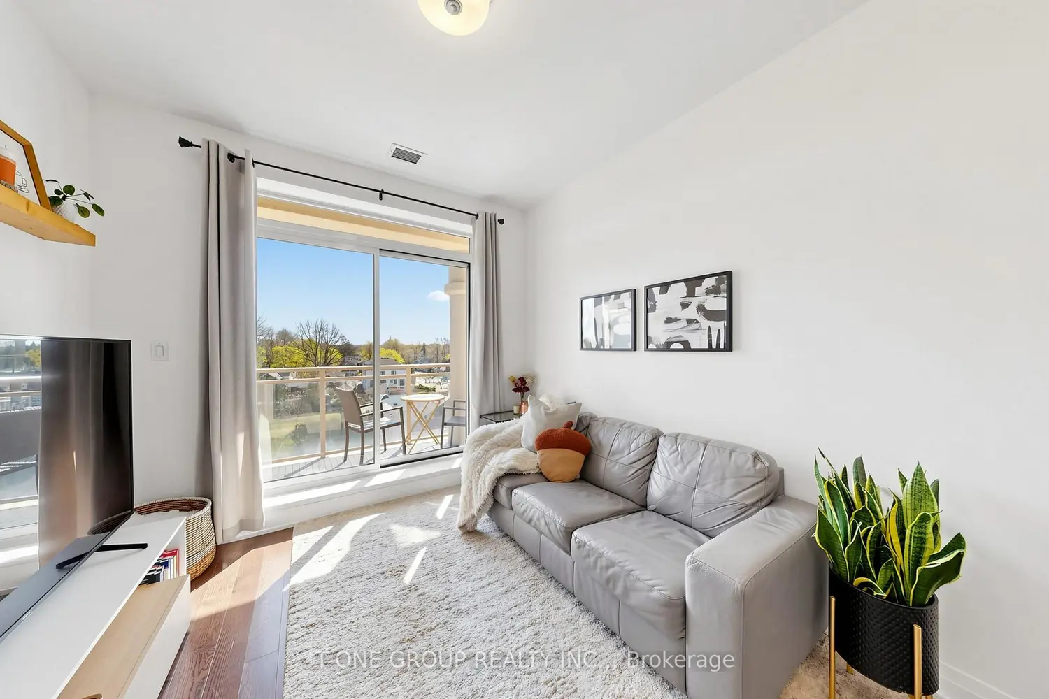 Additional image 6 of 15277 Yonge Street 602A