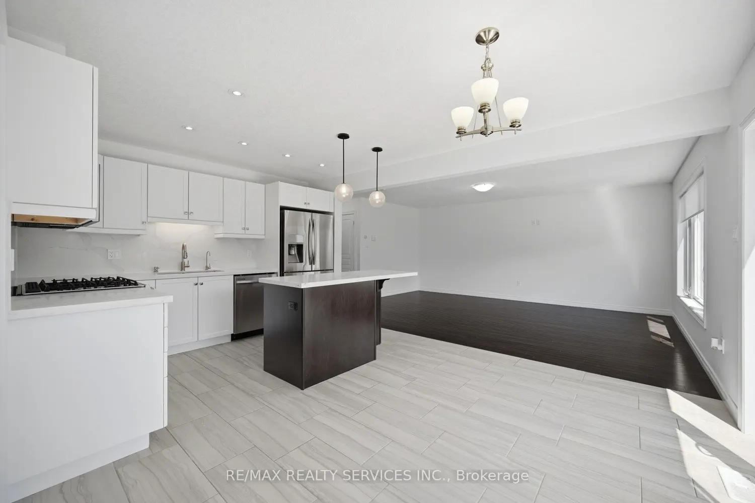 9 Monty Avenue photo 5