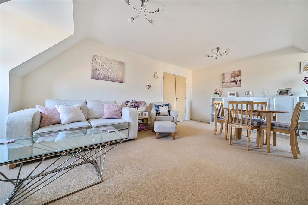 Additional image 2 of 1 bed flat for saleNelson Avenue, Portchester PO16