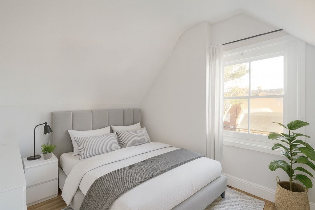 Additional image 11 of 2 bed flat for saleStanley Road, Felixstowe IP11